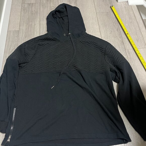 Black Sweater - Picture 1 of 8